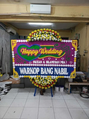 Papan Bunga di Samong Ulujami